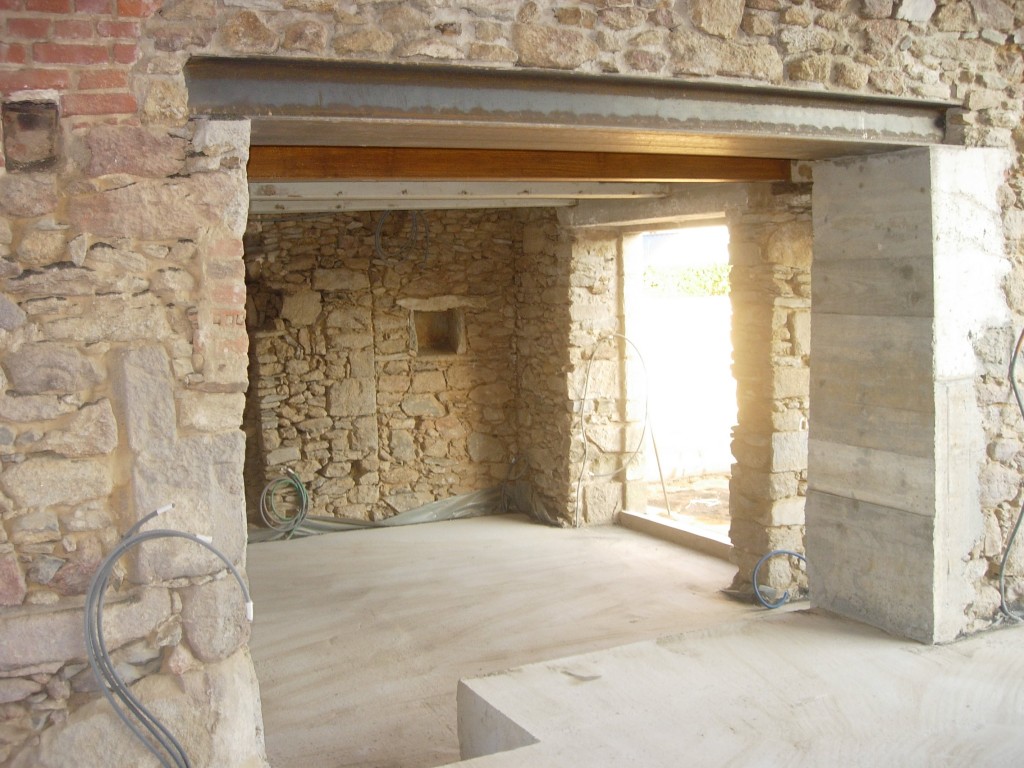 Ouverture de mur en pierre, en béton dans le Haute-Saône